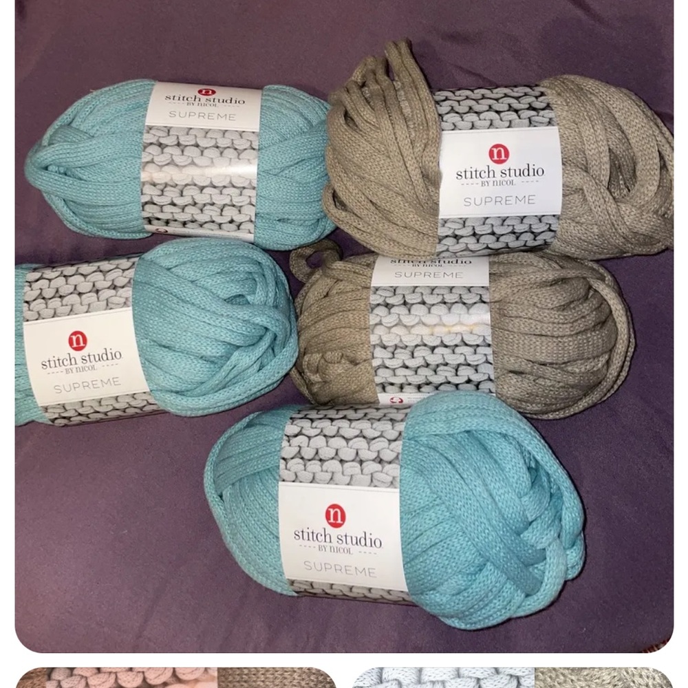Lot of 5 rolls of bulky yarn